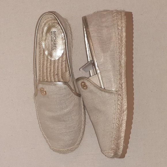NWT' Women's Linen Michael Kors Espadrilles. - Picture 2 of 7